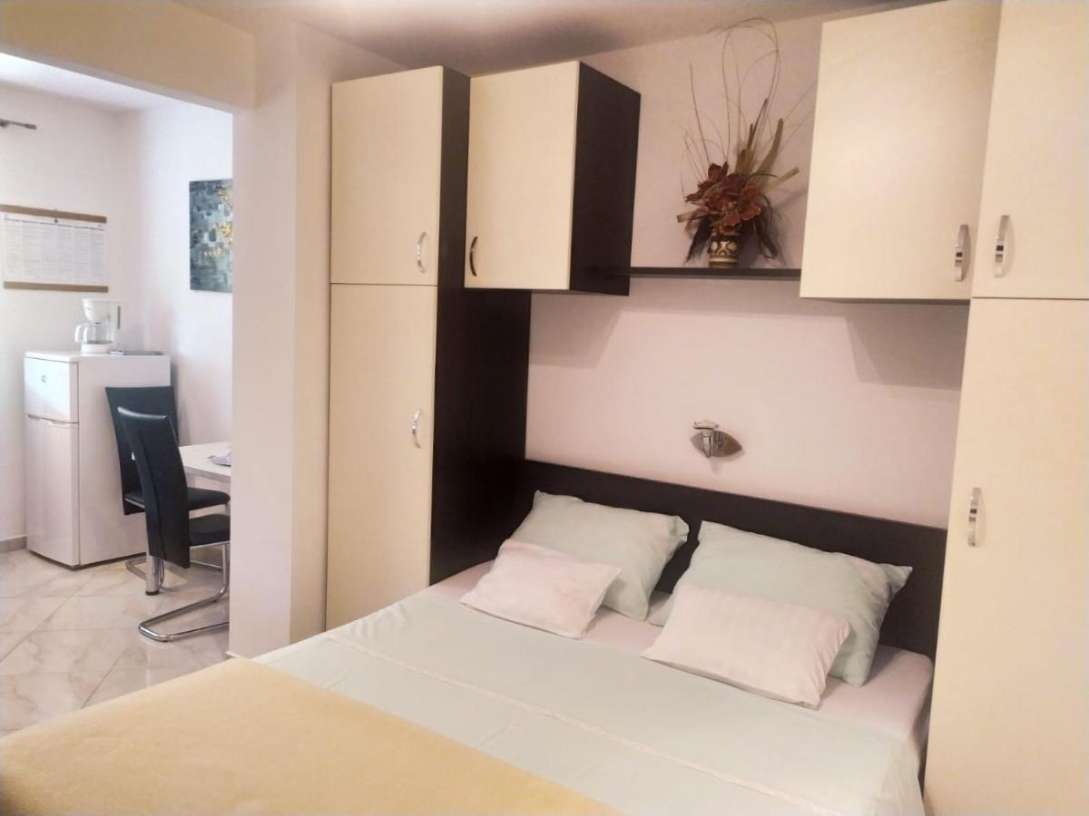 Rimbaldo Apartments 克尔克 外观 照片