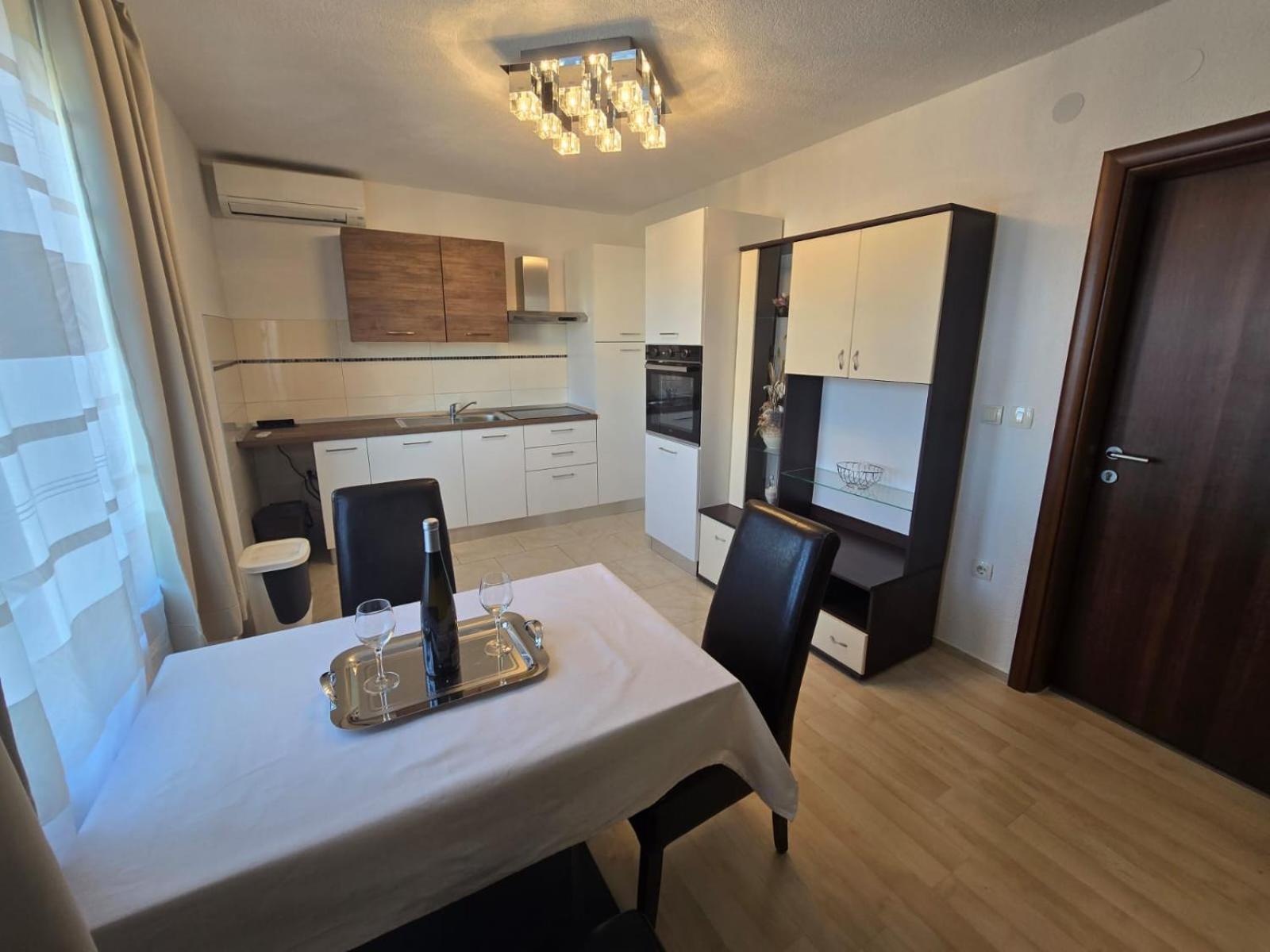 Rimbaldo Apartments 克尔克 外观 照片
