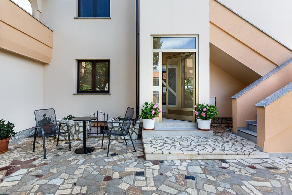 Rimbaldo Apartments 克尔克 外观 照片